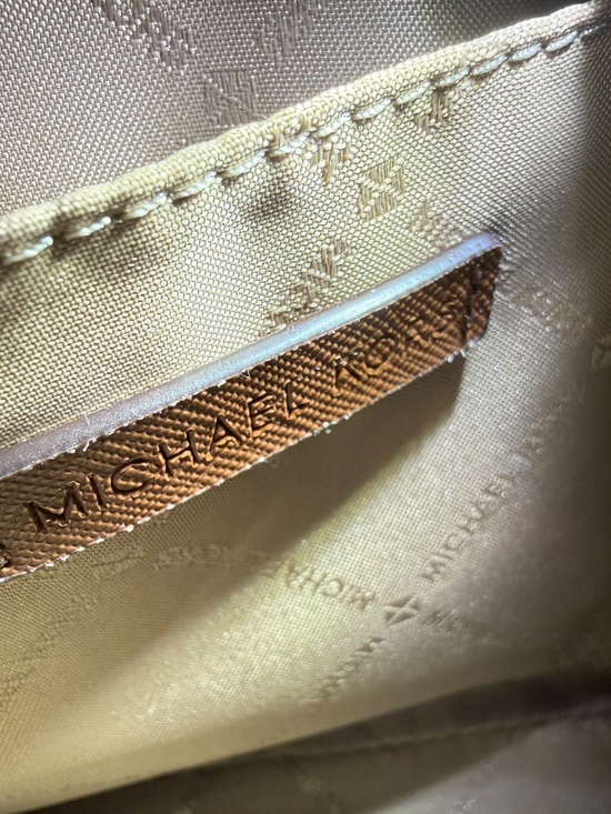 NWOT Michael Kors Jet Set Large Logo Crossbody Bag - Picture 5 of 7